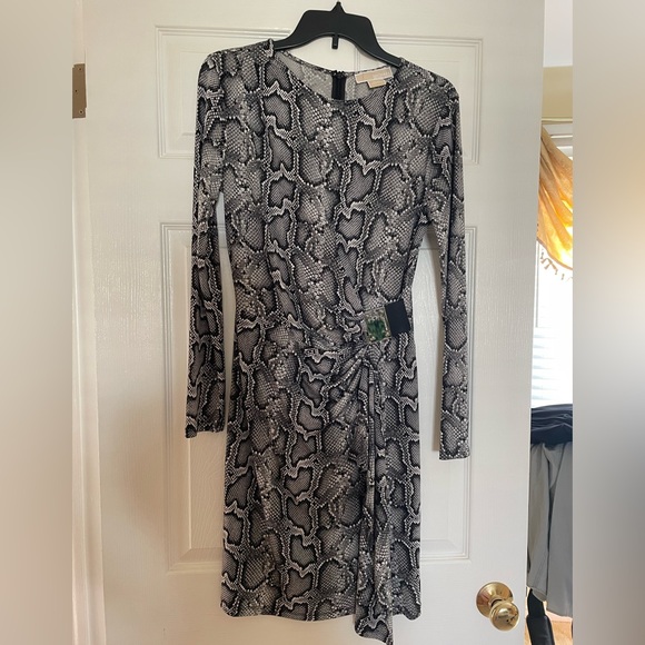 Black and White Ruched Sheath Dress for Work NWOT - Picture 1 of 9
